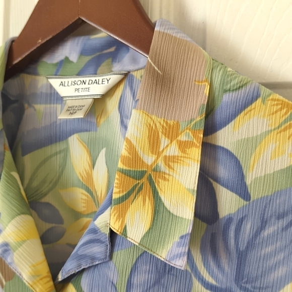 Allison Daley 90's Vintage Floral Lightweight Short Sleeve Button Down Top 14P - Picture 3 of 12